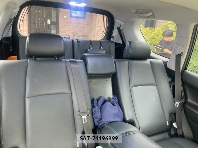 Toyota LAND CRUISER PRADO 2020-02 8366597-12