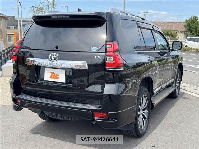 Toyota LAND CRUISER PRADO 2019-12 8366594-12