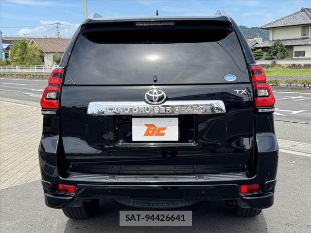 Toyota LAND CRUISER PRADO 2019-12 8366594-13