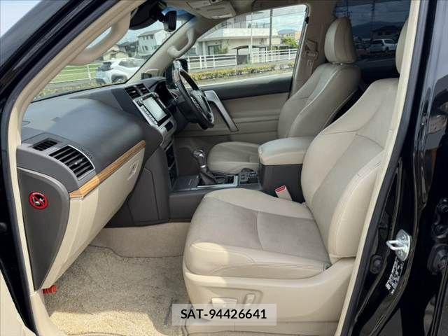 Toyota LAND CRUISER PRADO 2019-12 8366594-16