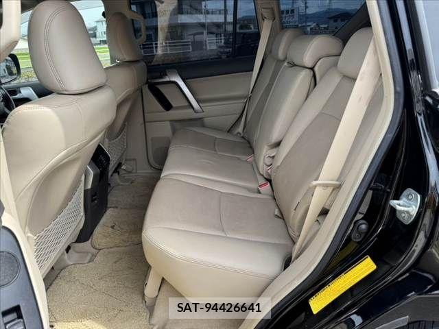 Toyota LAND CRUISER PRADO 2019-12 8366594-18