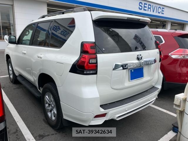 Toyota LAND CRUISER PRADO 2022-09 8366596-2