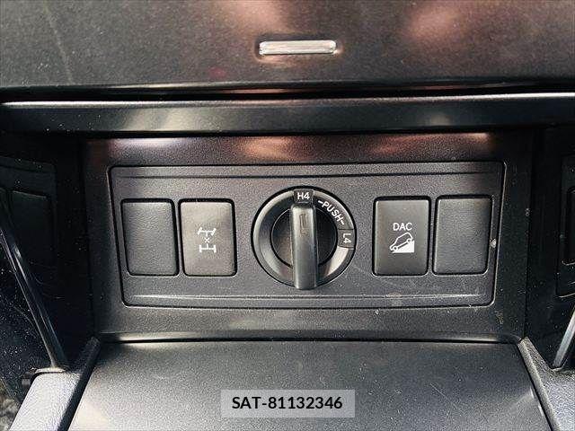 Toyota LAND CRUISER PRADO 2015-10 8366603-6