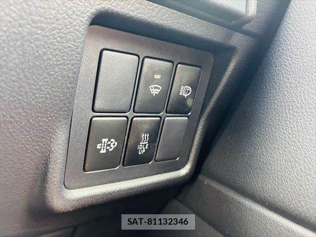 Toyota LAND CRUISER PRADO 2015-10 8366603-7