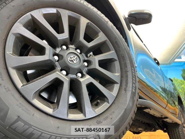 Toyota LAND CRUISER PRADO 2023-02 8366581-13