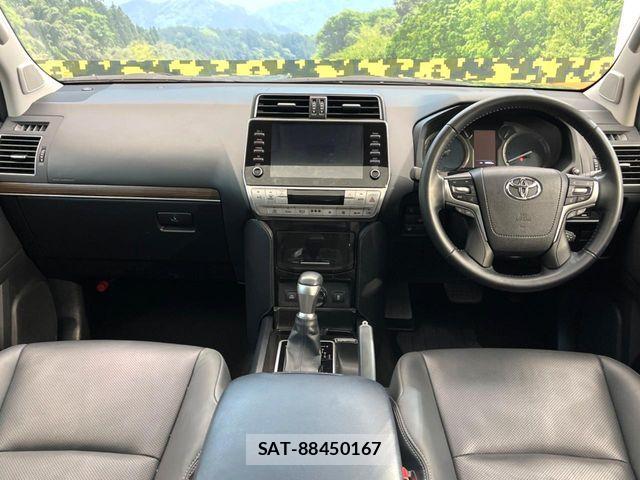 Toyota LAND CRUISER PRADO 2023-02 8366581-1