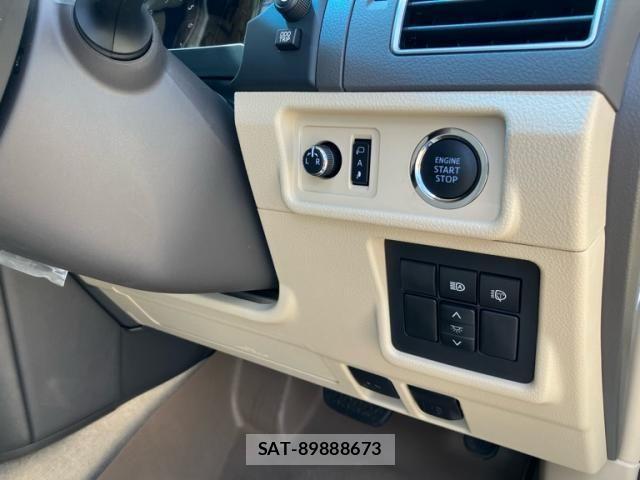 Toyota LAND CRUISER PRADO 2022-11 8366579-18