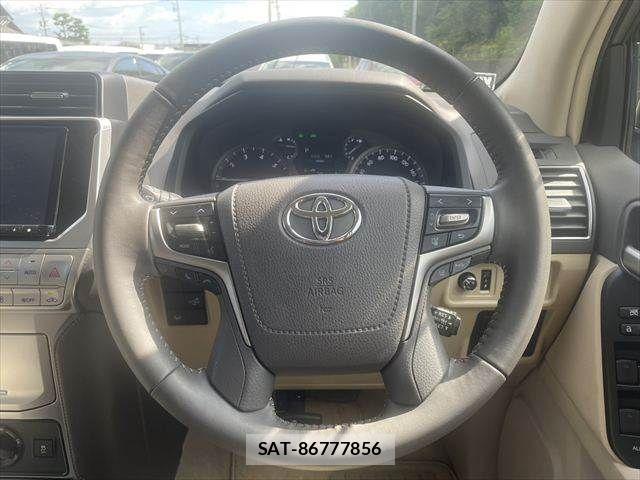 Toyota LAND CRUISER PRADO 2023-02 8371773-10