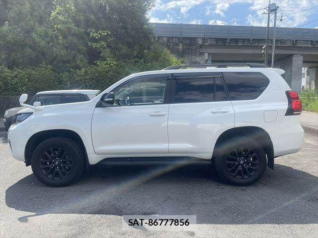 Toyota LAND CRUISER PRADO 2023-02 8371773-20