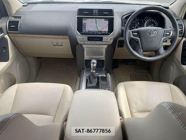 Toyota LAND CRUISER PRADO 2023-02 8371773-2