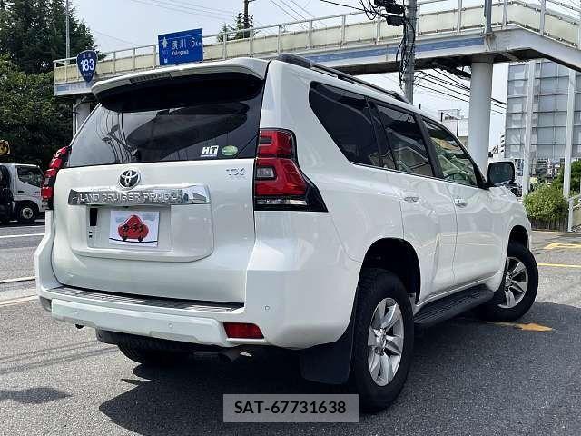 Toyota LAND CRUISER PRADO 2018-01 8371775-2