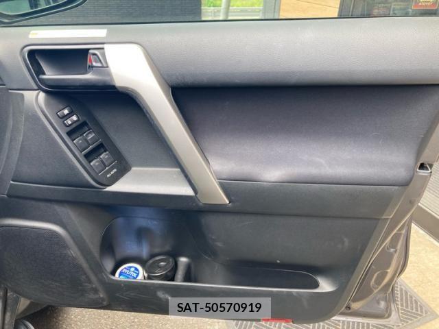 Toyota LAND CRUISER PRADO 2021-06 8371774-10