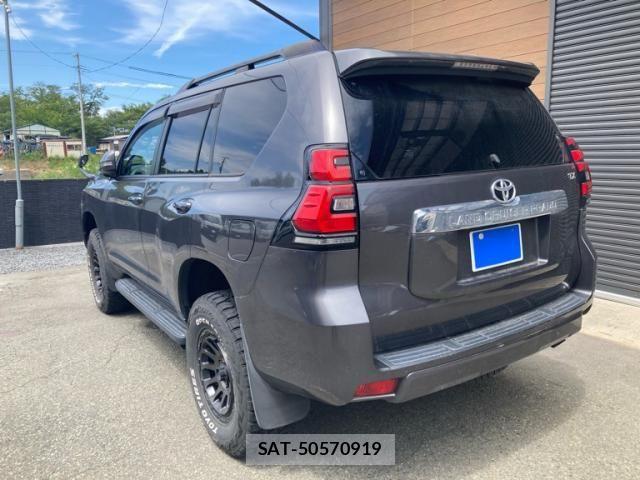 Toyota LAND CRUISER PRADO 2021-06 8371774-2