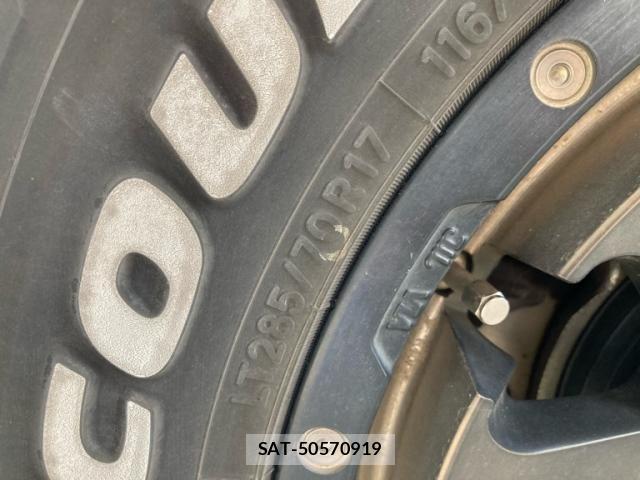 Toyota LAND CRUISER PRADO 2021-06 8371774-8