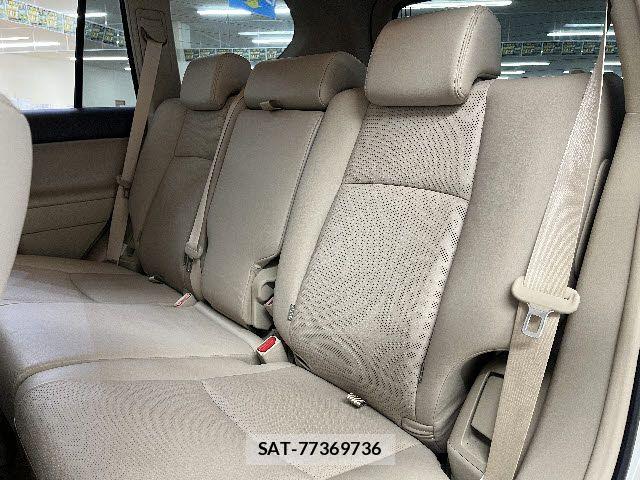 Toyota LAND CRUISER PRADO 2023-10 8371772-12