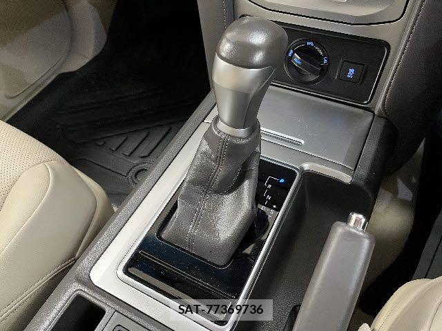 Toyota LAND CRUISER PRADO 2023-10 8371772-19