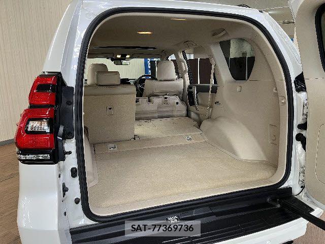 Toyota LAND CRUISER PRADO 2023-10 8371772-20