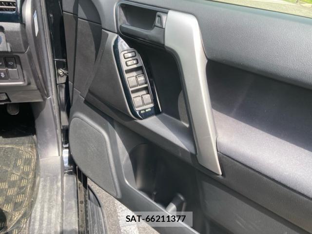 Toyota LAND CRUISER PRADO 2015-09 8413130-4