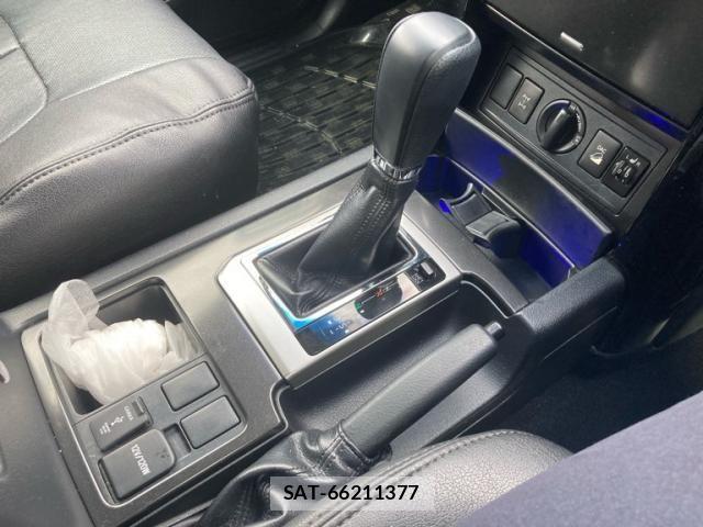 Toyota LAND CRUISER PRADO 2015-09 8413130-8