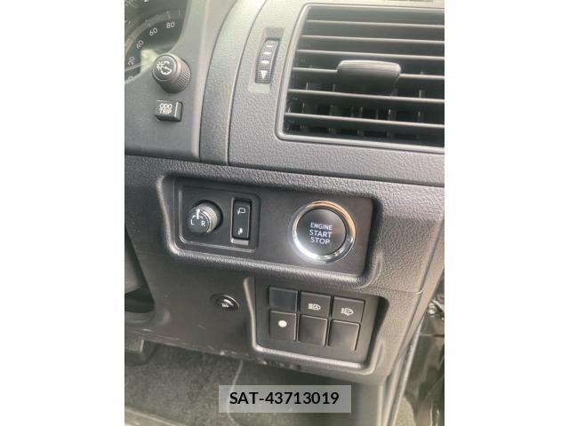 Toyota LAND CRUISER PRADO 2017-10 8413129-20