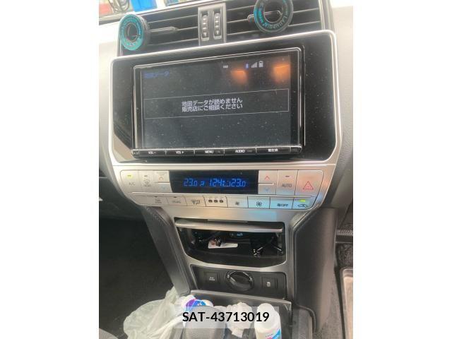 Toyota LAND CRUISER PRADO 2017-10 8413129-21