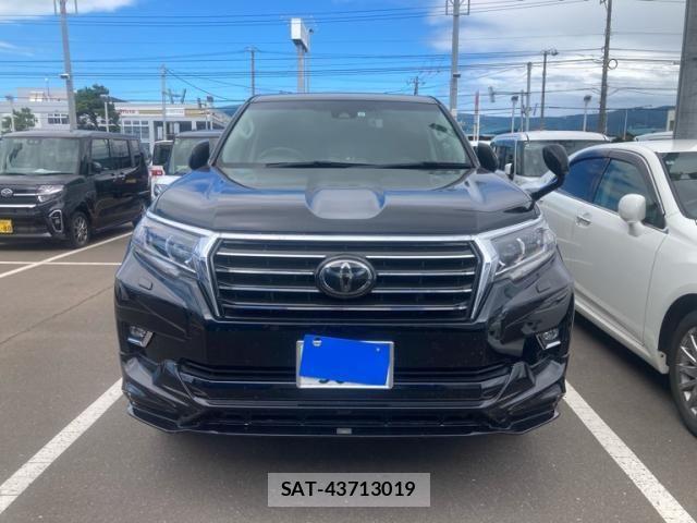 Toyota LAND CRUISER PRADO 2017-10 8413129-2