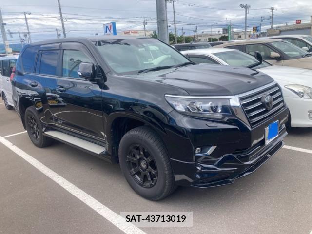 Toyota LAND CRUISER PRADO 2017-10 8413129-3