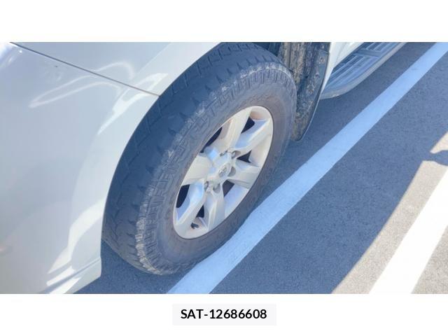 Toyota LAND CRUISER PRADO 2015-09 8413128-2