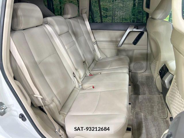 Toyota LAND CRUISER PRADO 2022-12 8438294-8