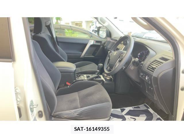 Toyota LAND CRUISER PRADO 2017-10 8438308-17