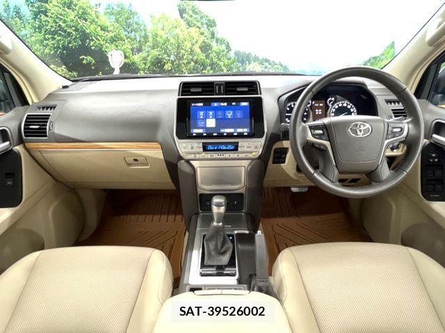 Toyota LAND CRUISER PRADO 2023-12 8438303-1