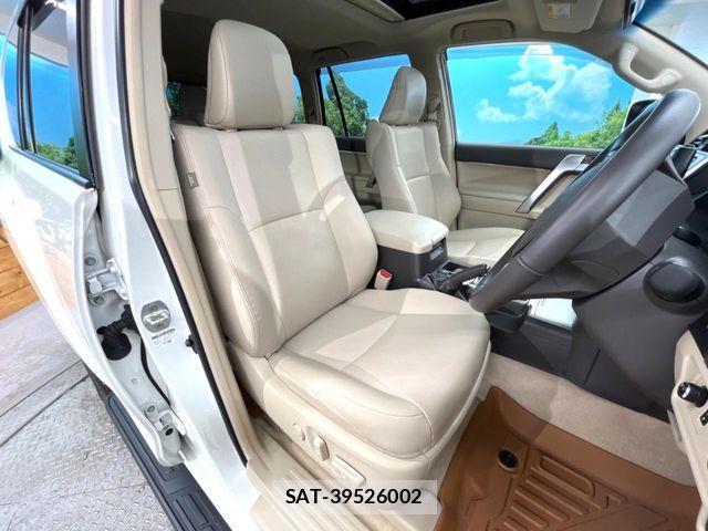 Toyota LAND CRUISER PRADO 2023-12 8438303-7