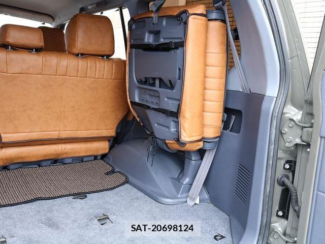 Toyota LAND CRUISER PRADO 2001-01 8438306-18
