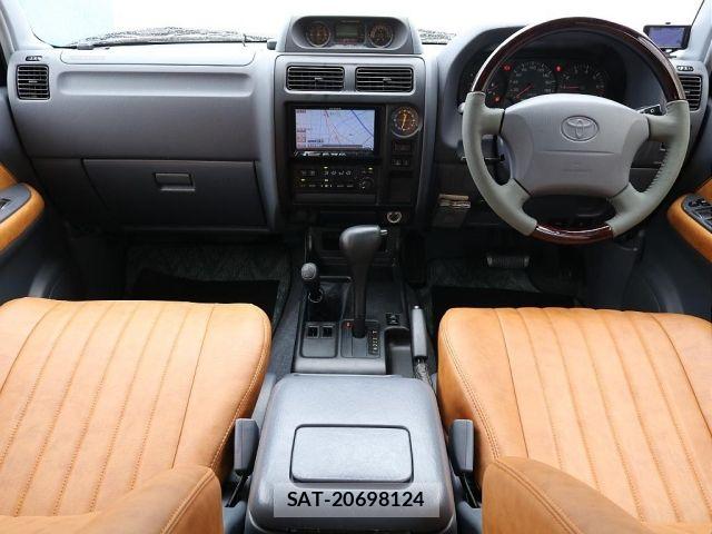 Toyota LAND CRUISER PRADO 2001-01 8438306-3