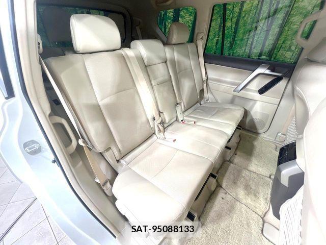 Toyota LAND CRUISER PRADO 2022-09 8438293-9