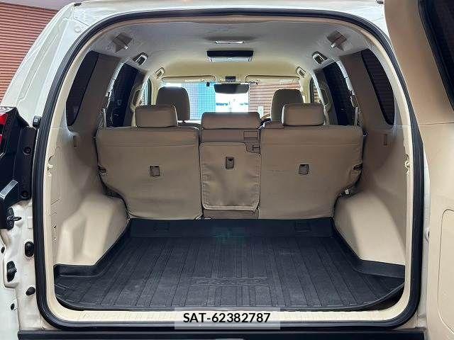 Toyota LAND CRUISER PRADO 2017-11 8485582-12