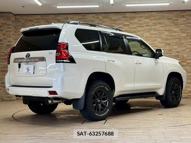 Toyota LAND CRUISER PRADO 2023-03 8485572-15