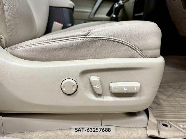Toyota LAND CRUISER PRADO 2023-03 8485572-8