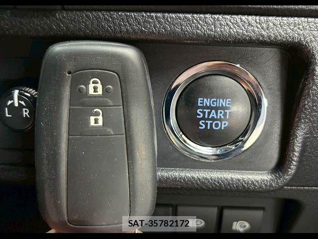 Toyota LAND CRUISER PRADO 2018-03 8485578-11
