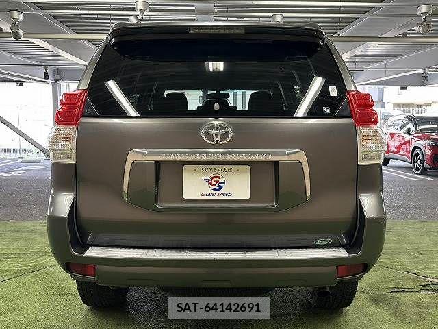 Toyota LAND CRUISER PRADO 2010-01 8485588-15