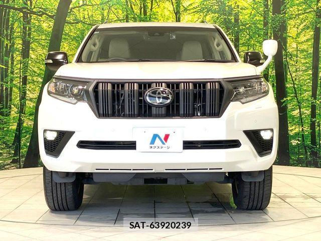 Toyota LAND CRUISER PRADO 2022-10 8525435-14