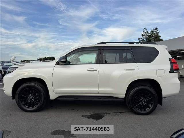 Toyota LAND CRUISER PRADO 2023-10 8525424-10