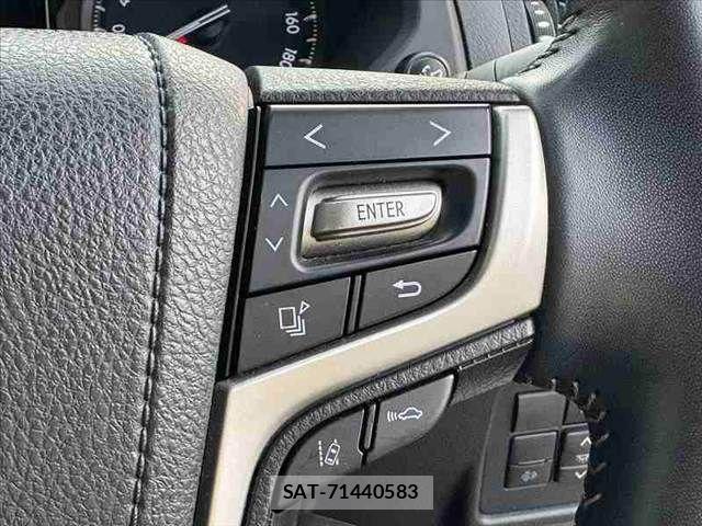 Toyota LAND CRUISER PRADO 2023-10 8525424-25