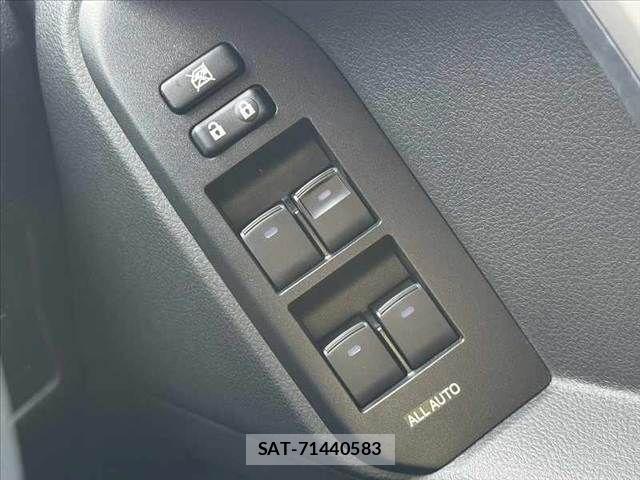 Toyota LAND CRUISER PRADO 2023-10 8525424-28