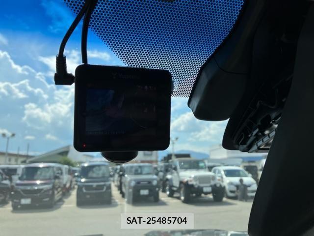 Toyota LAND CRUISER PRADO 2018-06 8525440-25