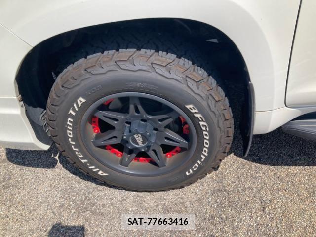 Toyota LAND CRUISER PRADO 2017-10 8525449-11