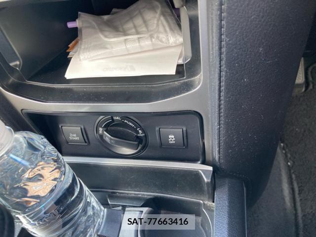 Toyota LAND CRUISER PRADO 2017-10 8525449-22