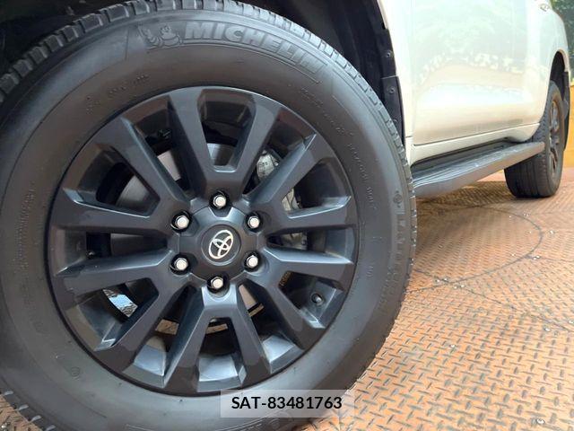 Toyota LAND CRUISER PRADO 2022-01 8525429-12