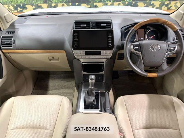 Toyota LAND CRUISER PRADO 2022-01 8525429-1