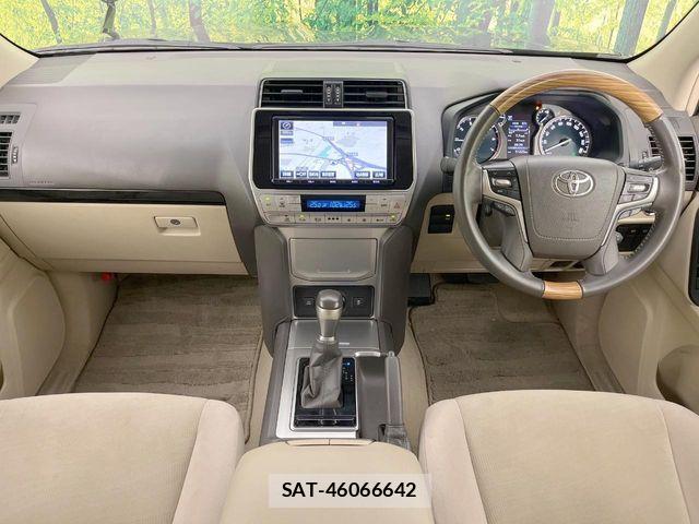 Toyota LAND CRUISER PRADO 2018-02 8525442-1